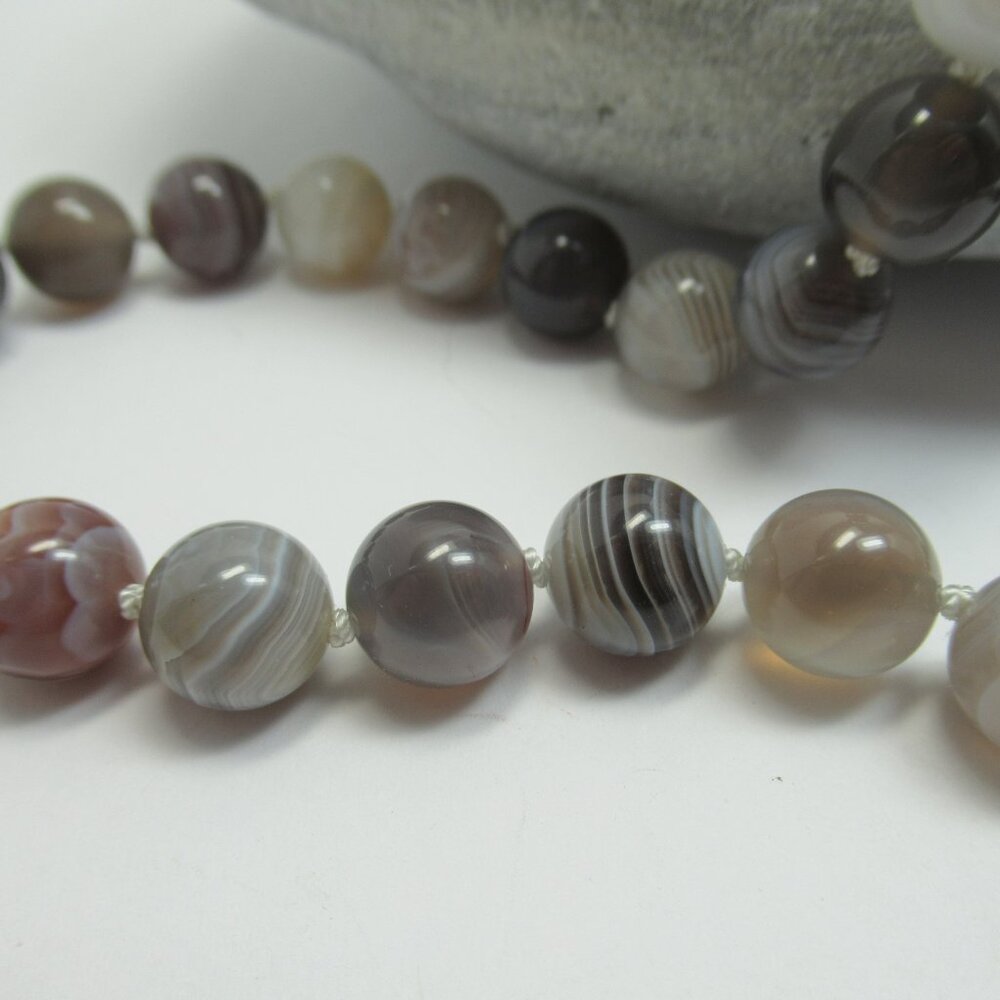 Botswana Agate Necklace - Picture 6 of 11
